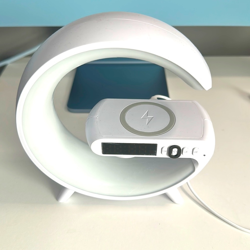Smart Light Sound Machine & charging station